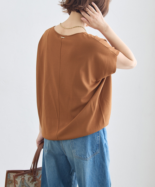 journal standard L'essage(ジャーナルスタンダードレサージュ)の「《接触冷感/ 手洗い可能》クールタッチVネックプルオーバー(ニット/セーター・レディース・ブラック系その他/ブラック/キャメル・FREE)」の14枚目の写真