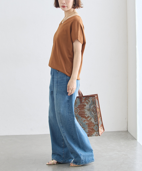 journal standard L'essage(ジャーナルスタンダードレサージュ)の「《接触冷感/ 手洗い可能》クールタッチVネックプルオーバー(ニット/セーター・レディース・ブラック系その他/ブラック/キャメル・FREE)」の16枚目の写真