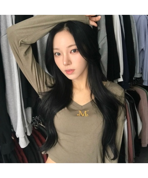 MUCENT（ムセント）の「トゥルアVネックロングスリーブTシャツ（3カラー）（Tシャツ/カットソー・レディース・ホワイト/ブラック/カーキ・FREE）」の3枚目の写真
