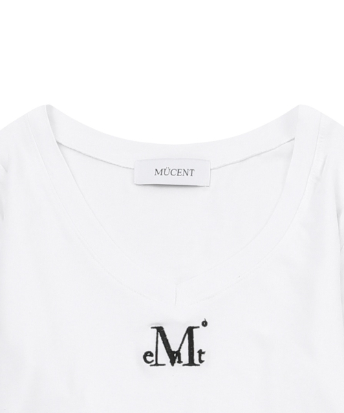MUCENT（ムセント）の「トゥルアVネックロングスリーブTシャツ（3カラー）（Tシャツ/カットソー・レディース・ホワイト/ブラック/カーキ・FREE）」の5枚目の写真