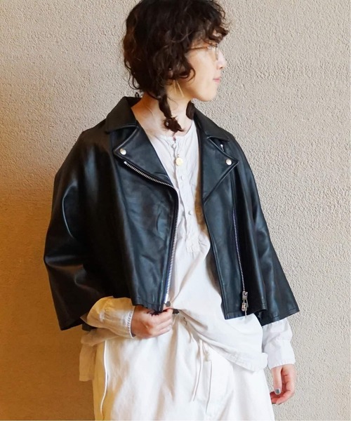 JOURNAL STANDARD LUXE(ジャーナルスタンダード ラックス)の「レザー ショートライダースジャケット(ライダースジャケット・レディース・ブラック・FREE)」の12枚目の写真