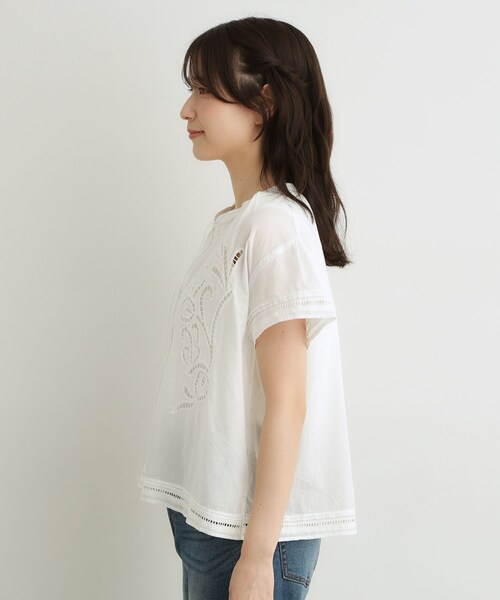 LAURA ASHLEY(ローラアシュレイ)の「【洗える/コットン100%】カットワークレースブラウス(シャツ/ブラウス・レディース・ブラック/オフホワイト・38)」の4枚目の写真