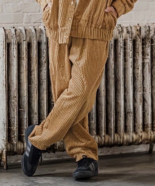 CAMBIO(カンビオ)の「mp15331- Wide Corduroy Balloon Pants コーデュロイバルーンパンツ(CAM26AW-023)(その他パンツ・メンズ・ブラック/ベージュ/ブラウン・S/M/L)」の12枚目の写真