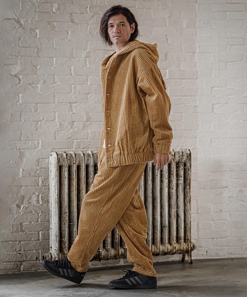 CAMBIO(カンビオ)の「mp15331- Wide Corduroy Balloon Pants コーデュロイバルーンパンツ(CAM26AW-023)(その他パンツ・メンズ・ブラック/ベージュ/ブラウン・S/M/L)」の14枚目の写真