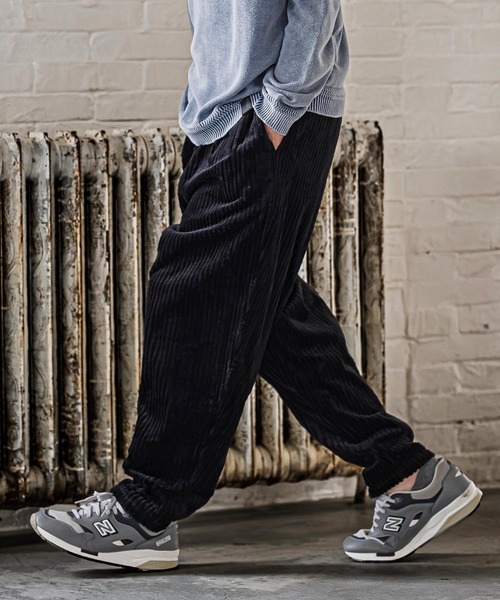 CAMBIO(カンビオ)の「mp15331- Wide Corduroy Balloon Pants コーデュロイバルーンパンツ(CAM26AW-023)(その他パンツ・メンズ・ブラック/ベージュ/ブラウン・S/M/L)」の18枚目の写真