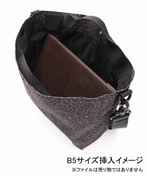 Drifter(ドリフター)の「《WEB限定追加3》【Drifter/ドリフター】CARRY ALL BAG レオパード(ショルダーバッグ・レディース・ブラック系その他/ホワイト×ホワイト・FREE)」の5枚目の写真