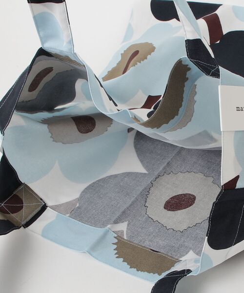 marimekko(マリメッコ)の「Pieni Unikko / fabric Bag 43X44cm(トートバッグ・レディース・ブルー系その他・FREE)」の5枚目の写真