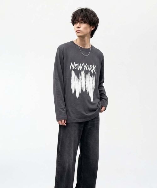 SHISKY(シスキー)の「プリントちょいショート丈ゆるロンT(Tシャツ/カットソー・メンズ・ネイビー/ブラック/オートミール/オフホワイト/チャコールグレー/ブラック系1/ホワイト系1/杢グレー・XL/L/M)」の17枚目の写真