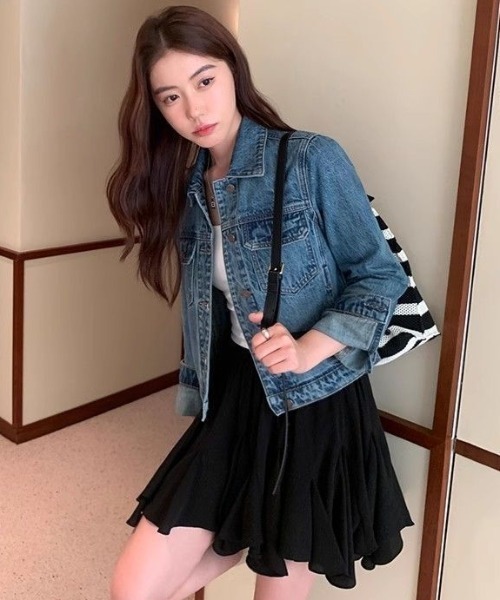 Vipoa(ヴィポア)の「Fairy frill mini skirt(スカート・レディース・ブラック/ホワイト・FREE)」の4枚目の写真