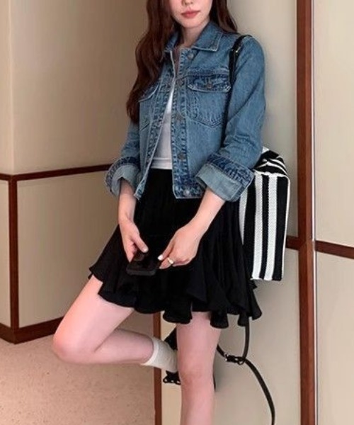 Vipoa(ヴィポア)の「Fairy frill mini skirt(スカート・レディース・ブラック/ホワイト・FREE)」の6枚目の写真