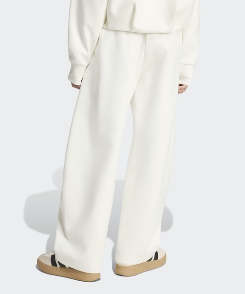 adidas(アディダス)の「ソフト ラックス ウィンターニット バレルパンツ / アディダス adidas(その他パンツ・レディース・ホワイト・LARGE/MEDIUM/SMALL/X-LARGE)」の2枚目の写真