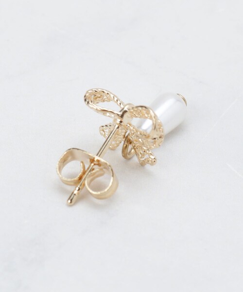 couture brooch(クチュールブローチ)の「リボンパール調ピアス(ピアス(両耳用)・レディース・ゴールド・00)」の3枚目の写真