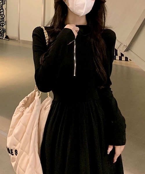 Flugge(フラッジー)の「タイトフレアロングワンピース(ワンピース・レディース・ブラック・MEDIUM/LARGE)」の9枚目の写真
