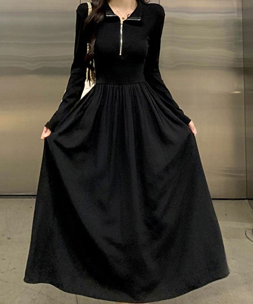 Flugge(フラッジー)の「タイトフレアロングワンピース(ワンピース・レディース・ブラック・MEDIUM/LARGE)」の2枚目の写真