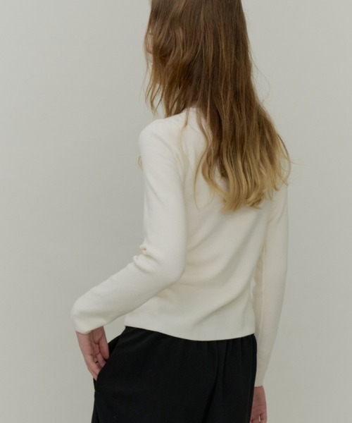 Plumel(プルメル)の「Front Gathered Knit Cardigan / フロントギャザーカーディガン(カーディガン/ボレロ・レディース・アイボリー/チャコールグレー/ブラック・MEDIUM)」の20枚目の写真