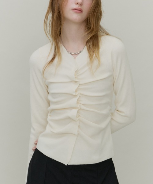 Plumel(プルメル)の「Front Gathered Knit Cardigan / フロントギャザーカーディガン(カーディガン/ボレロ・レディース・アイボリー/チャコールグレー/ブラック・MEDIUM)」の13枚目の写真