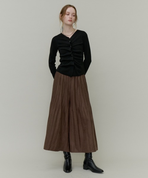 Plumel(プルメル)の「Front Gathered Knit Cardigan / フロントギャザーカーディガン(カーディガン/ボレロ・レディース・アイボリー/チャコールグレー/ブラック・MEDIUM)」の7枚目の写真