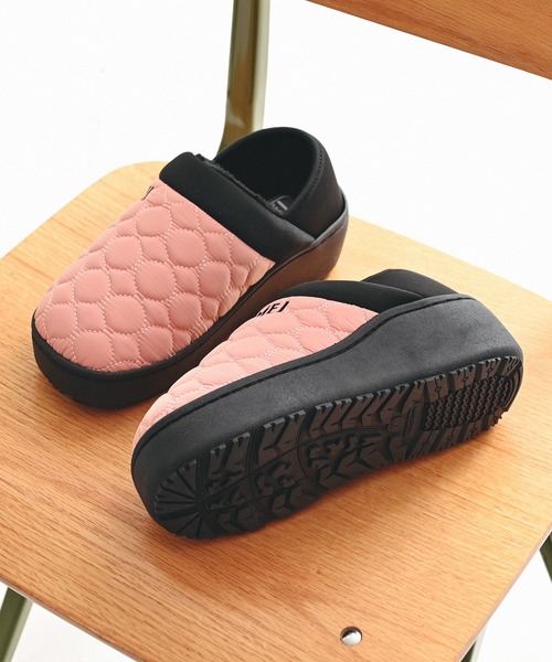 MEI(メイ)の「MEI メイ PLATFORM QUILTING MOC SHOES 2WAY プラットフォーム 厚底 キルティング モックシューズ / Lady’s(スリッポン・レディース・ブラック/ブラウン/グレイッシュベージュ/ピンク・S/L/M)」の1枚目の写真