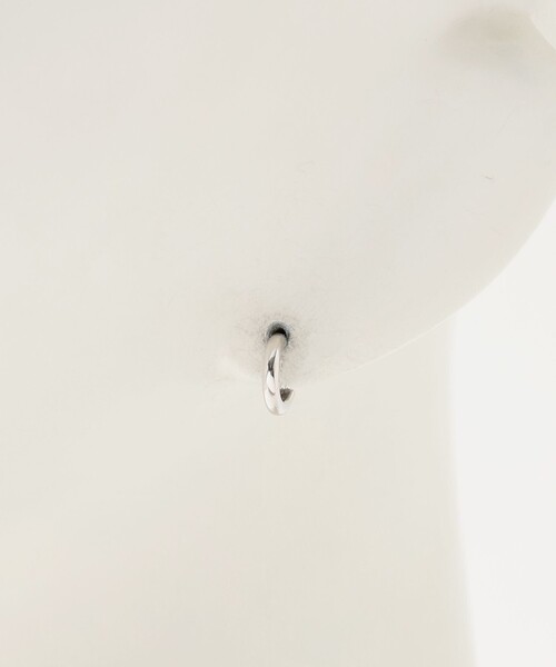 BAQLESS(バックレス)の「<BAQLESS>Embrace Micro ピアス(ピアス(両耳用)・レディース・シルバー/ゴールド・FREE)」の18枚目の写真