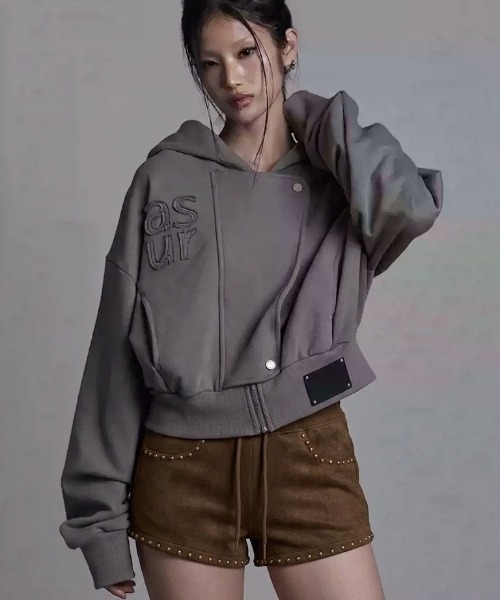 SHEPP(シープ)の「【26年秋冬新作】スタッズデザインスエードショートパンツ(その他パンツ・レディース・ブラック/ブラウン・M/L)」の8枚目の写真