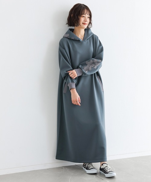 n'OrLABEL(ノアールレーベル)の「モチーフレース付フードワンピース(ワンピース・レディース・カーキ/ブラック/ブルーグリーン・FREE)」の4枚目の写真