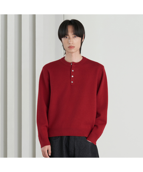 HYOJI(ヒョージ)の「26 FW ウォッシャブル ソフトタッチ ヘンリーネック クロップドニット(5カラー)(ニット/セーター・メンズ・クリーム/ネイビー/レッド/チャコール/ブラック・M/L)」の5枚目の写真