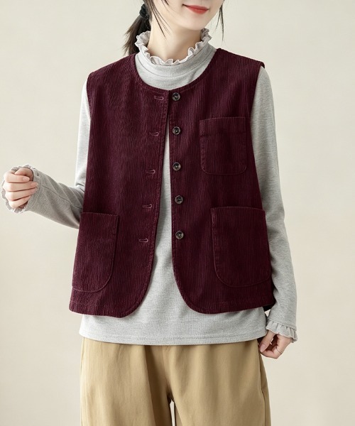 ReRe(リリ)の「コーデュロイノーカラーベスト(ベスト・レディース・ワインレッド/ベージュ/ダークブラウン・MEDIUM/X-LARGE/LARGE)」の3枚目の写真