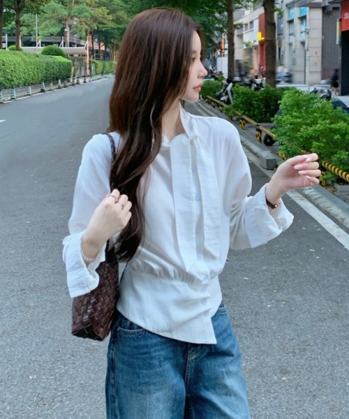 Aelina(エリナ)の「リボンショート長袖シャツ(シャツ/ブラウス・レディース・ホワイト・FREE)」の9枚目の写真
