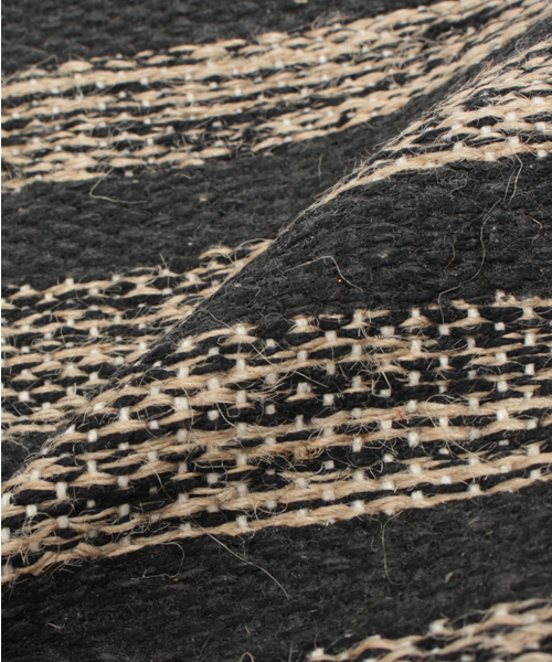 Lilas Campbell（リラキャンベル）の「【Lilas Campbell】 リラキャンベル LP MIX リネン クラッチflags （クラッチバッグ・レディース・ブラック/ホワイト・ONE SIZE）」の9枚目の写真