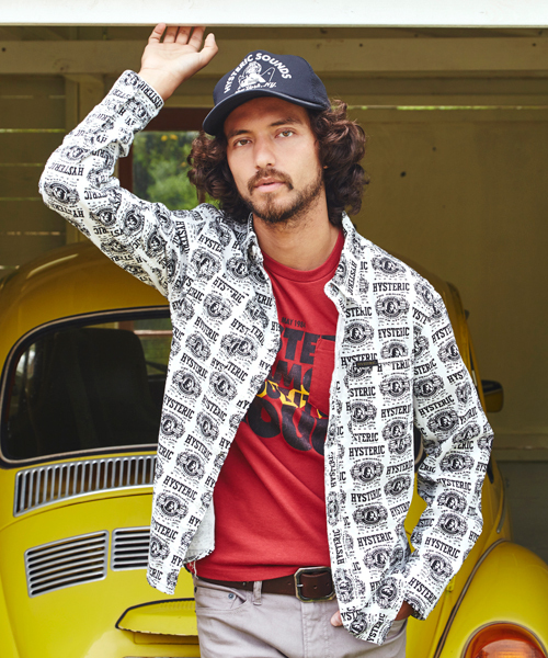 HYSTERIC GLAMOUR（ヒステリックグラマー）の「HYSTERIC PRIDE総柄 長袖ワークSH（シャツ/ブラウス・メンズ・ホワイト系その他/ブラック系その他・SMALL/MEDIUM/LARGE）」の2枚目の写真