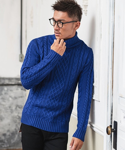 Vicci（ビッチ）の「『vicci/ヴィッチ』ケーブル編みタートルネック長袖ニットセーター（ニット/セーター・メンズ・ホワイト系その他6/ブラック/ブラック系その他2/グレー系その他/ミックスグレー/アイボリー/ホワイト系その他5/ネイビー/ホワイト系その他2/ホワイト系その他4/ブラック系その他/ホワイト系その他/ホワイト系その他3/ワインレッド/キャメル/グレー系その他2/ベージュ/オフホワイト/パープル/カーキ/レッド/ホワイト系その他7/インディゴブルー/ロイヤルブルー/ピンク/モカ/グリーン・L/M/46/44/XL）」の22枚目の写真
