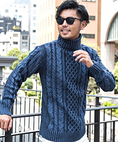 Vicci（ビッチ）の「『vicci/ヴィッチ』ケーブル編みタートルネック長袖ニットセーター（ニット/セーター・メンズ・ホワイト系その他6/ブラック/ブラック系その他2/グレー系その他/ミックスグレー/アイボリー/ホワイト系その他5/ネイビー/ホワイト系その他2/ホワイト系その他4/ブラック系その他/ホワイト系その他/ホワイト系その他3/ワインレッド/キャメル/グレー系その他2/ベージュ/オフホワイト/パープル/カーキ/レッド/ホワイト系その他7/インディゴブルー/ロイヤルブルー/ピンク/モカ/グリーン・L/M/46/44/XL）」の21枚目の写真