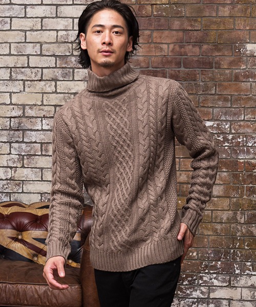 Vicci（ビッチ）の「『vicci/ヴィッチ』ケーブル編みタートルネック長袖ニットセーター（ニット/セーター・メンズ・ホワイト系その他6/ブラック/ブラック系その他2/グレー系その他/ミックスグレー/アイボリー/ホワイト系その他5/ネイビー/ホワイト系その他2/ホワイト系その他4/ブラック系その他/ホワイト系その他/ホワイト系その他3/ワインレッド/キャメル/グレー系その他2/ベージュ/オフホワイト/パープル/カーキ/レッド/ホワイト系その他7/インディゴブルー/ロイヤルブルー/ピンク/モカ/グリーン・L/M/46/44/XL）」の17枚目の写真