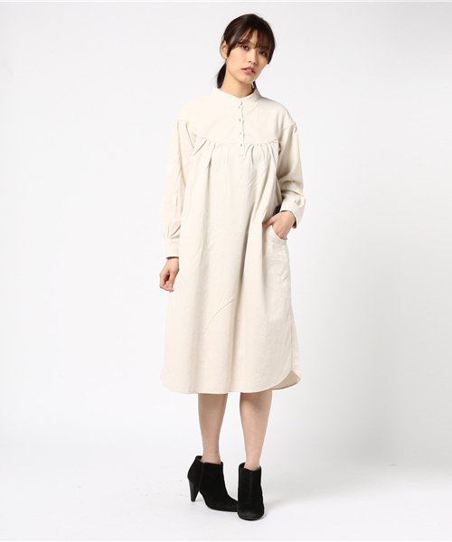 POU DOU DOU（プードゥドゥ）の「シャツコールスタンドカラーシャツワンピース（シャツワンピース・レディース・ブルー/グレー/ネイビー/アイボリー・3）」の2枚目の写真
