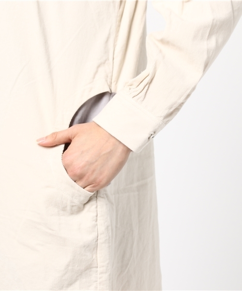 POU DOU DOU（プードゥドゥ）の「シャツコールスタンドカラーシャツワンピース（シャツワンピース・レディース・ブルー/グレー/ネイビー/アイボリー・3）」の9枚目の写真