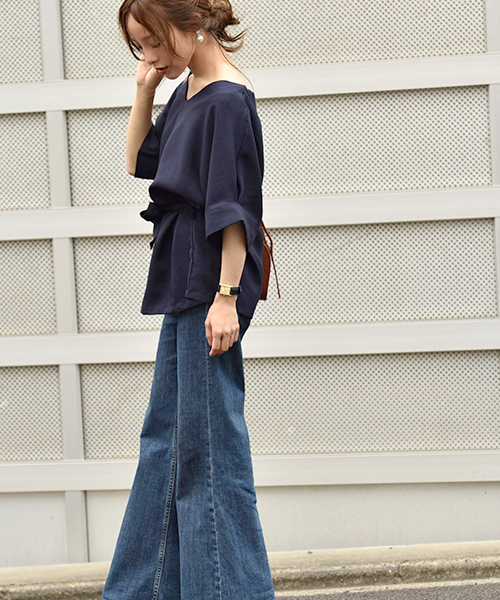 coca(coca)(コカ)の「ウエストリボンVネックドルマントップス(シャツ/ブラウス・レディース・ネイビー・ONE SIZE)」の6枚目の写真