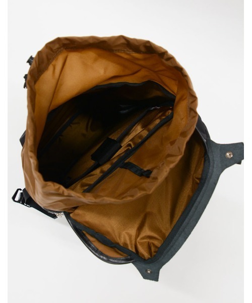master-piece（マスターピース）の「master-piece / potential　バックパック / 01741-v2（バックパック/リュック・メンズ・ブラック/ネイビー/レッド/キャメル/オリーブ/グリーン/イエロー・FREE）」の15枚目の写真