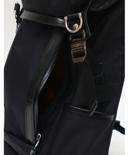 master-piece（マスターピース）の「master-piece / potential　バックパック / 01741-v2（バックパック/リュック・メンズ・ブラック/ネイビー/レッド/キャメル/オリーブ/グリーン/イエロー・FREE）」の13枚目の写真