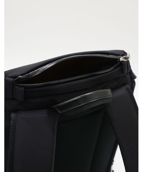 master-piece（マスターピース）の「master-piece / potential　バックパック / 01741-v2（バックパック/リュック・メンズ・ブラック/ネイビー/レッド/キャメル/オリーブ/グリーン/イエロー・FREE）」の12枚目の写真