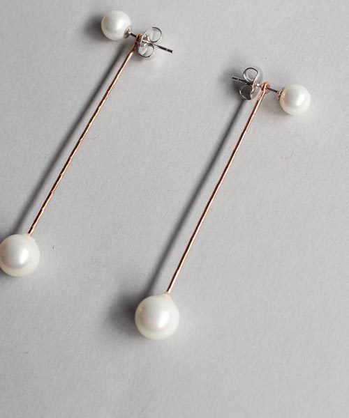 antiqua(アンティカ)の「パールピアス(ピアス(両耳用)・レディース・シルバー/ピンクゴールド・FREE)」の5枚目の写真