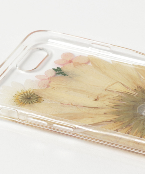 Port（ポート）の「ドライフラワー iPhoneケース 「iPhone 6, 6s / iPhone 7 / iPhone 8 対応」（スマホケース/カバー・レディース・ベージュ/イエロー/ピンク/ピンク系その他/パープル/イエロー系その他・7/6/X）」の7枚目の写真