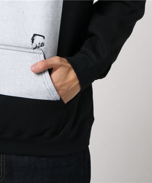 UNCUT BOUND The Standard（アンカットバウンドザスタンダード）の「SCARFACE (スカーフェイス ）CLASSIC  HEAVYWEIGHT HOODIE クラシックへヴィーウェイトプルオーバースウェット（パーカー・メンズ・ブラック・SMALL/MEDIUM/LARGE）」の5枚目の写真