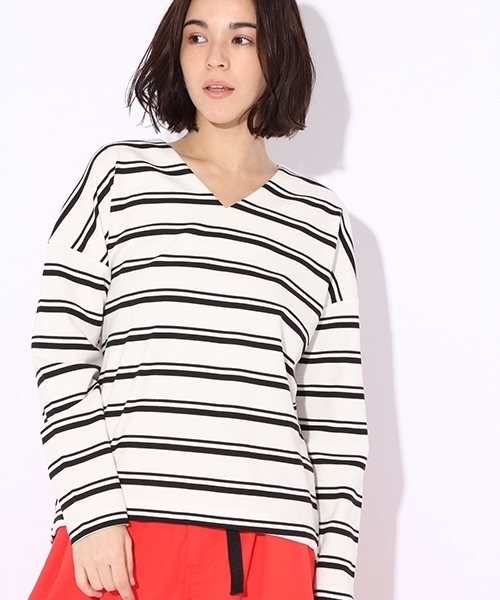 niko and...(ニコアンド)の「TRポリウレタン機能付きVネックプルオーバー(シャツ/ブラウス・レディース・ホワイト/ブラック/その他1/その他2/その他3/ピンク・LARGE/MEDIUM)」の5枚目の写真