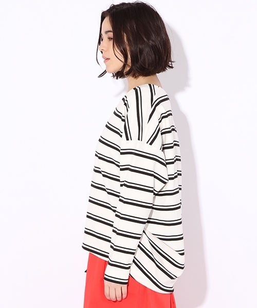 niko and...(ニコアンド)の「TRポリウレタン機能付きVネックプルオーバー(シャツ/ブラウス・レディース・ホワイト/ブラック/その他1/その他2/その他3/ピンク・LARGE/MEDIUM)」の10枚目の写真