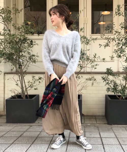 le.coeur blanc(ルクールブラン)の「ビンテージサテンプリーツマキシスカート(スカート・レディース・イエロー/ライトグレー/ベージュ・38)」の6枚目の写真