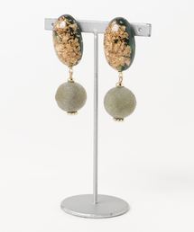 ゴールド埋め込みイヤリング