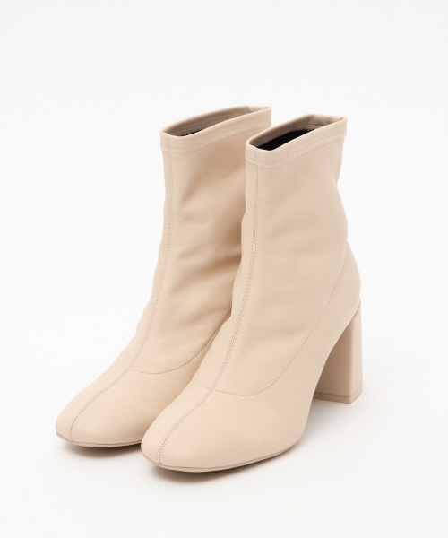 LOWRYS FARM(ローリーズファーム)の「ストレッチブーツ 821239(ブーツ・レディース・ブラック/アイボリー・MEDIUM/LARGE)」の4枚目の写真