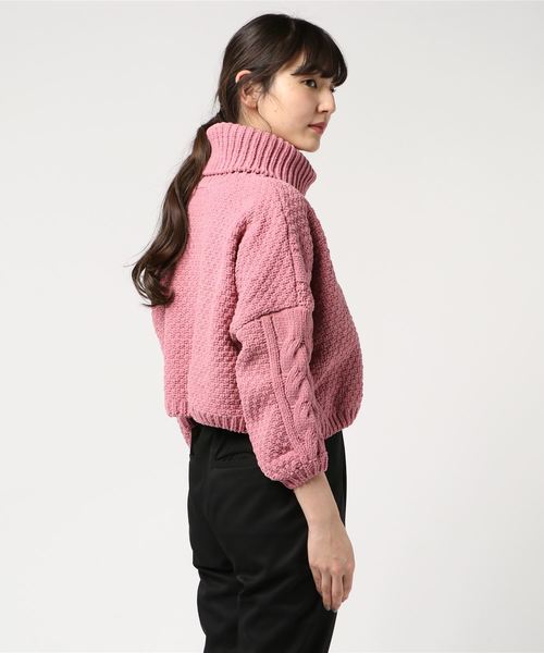 rps（アールピーエス）の「モールタートルケーブルニットプルオーバー（ニット/セーター・レディース・ピンク/アイボリー/ラベンダー・M）」の4枚目の写真