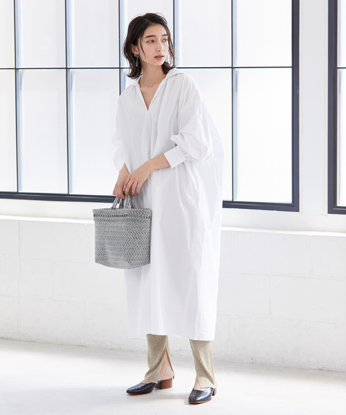 ADAM ET ROPE'(アダムエロペ)の「ギャザーサックワンピース(ワンピース・レディース・ホワイト/ライトグリーン・FREE)」の5枚目の写真