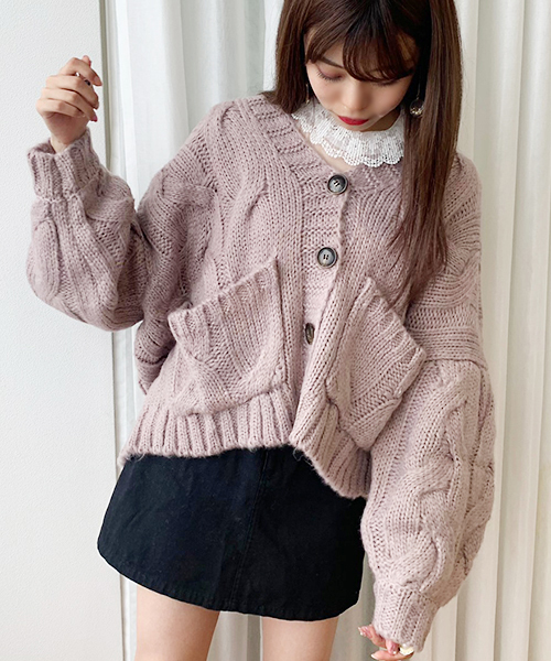 apres jour(アプレジュール)の「ポケット付きケーブルVカーデ【ZOZOTOWN限定アイテム】(カーディガン/ボレロ・レディース・ベージュ/カーキ/モカ/ラベンダー・フリー)」の11枚目の写真